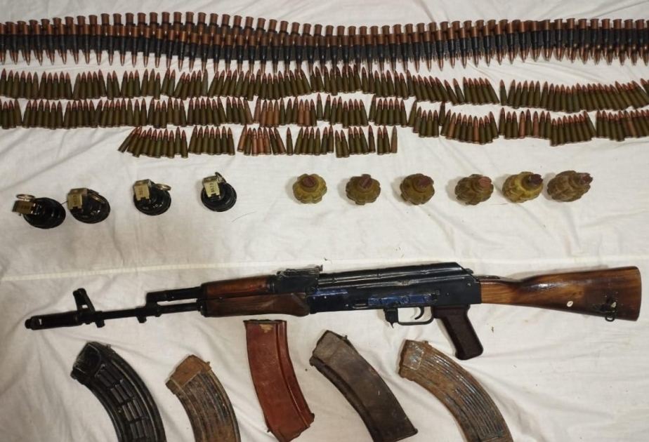 Se encuentran armas y municiones en Khankandi