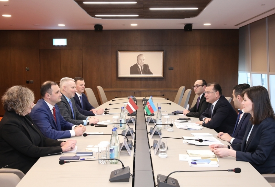 Azerbaiyán y Letonia analizan la exportación de productos no petroleros