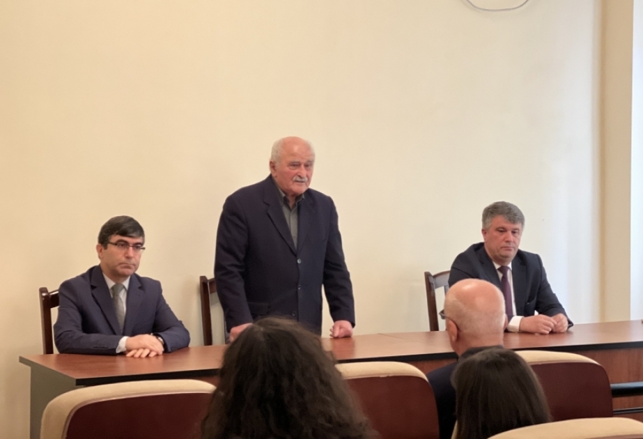Студенты БГУ - на практике в Институте химии присадок