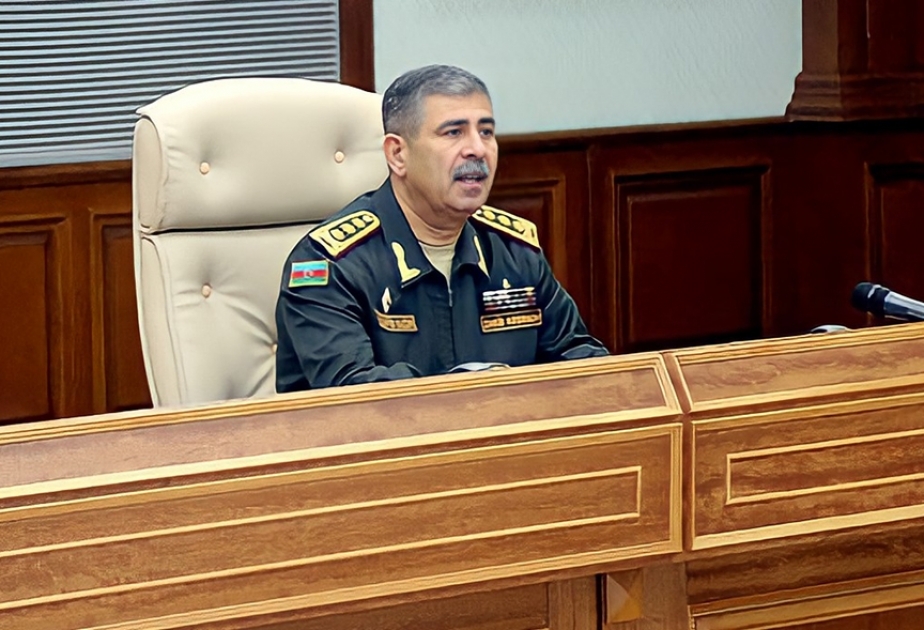 Müdafiə naziri: Bölmələrin döyüş hazırlığının və şəxsi heyətin fərdi peşəkarlığının daha da yüksəldilməsinə xüsusi diqqət yetirilsin