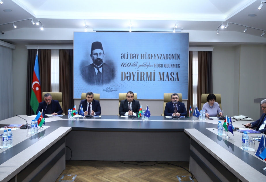 Əli bəy Hüseynzadənin 160 illik yubileyinə həsr olunmuş dəyirmi masa keçirilib