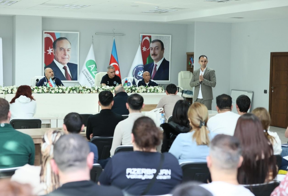Bakıda voleybol üzrə “Gənc atletlərin inkişafı” layihəsi çərçivəsində ilk seminar keçirilib