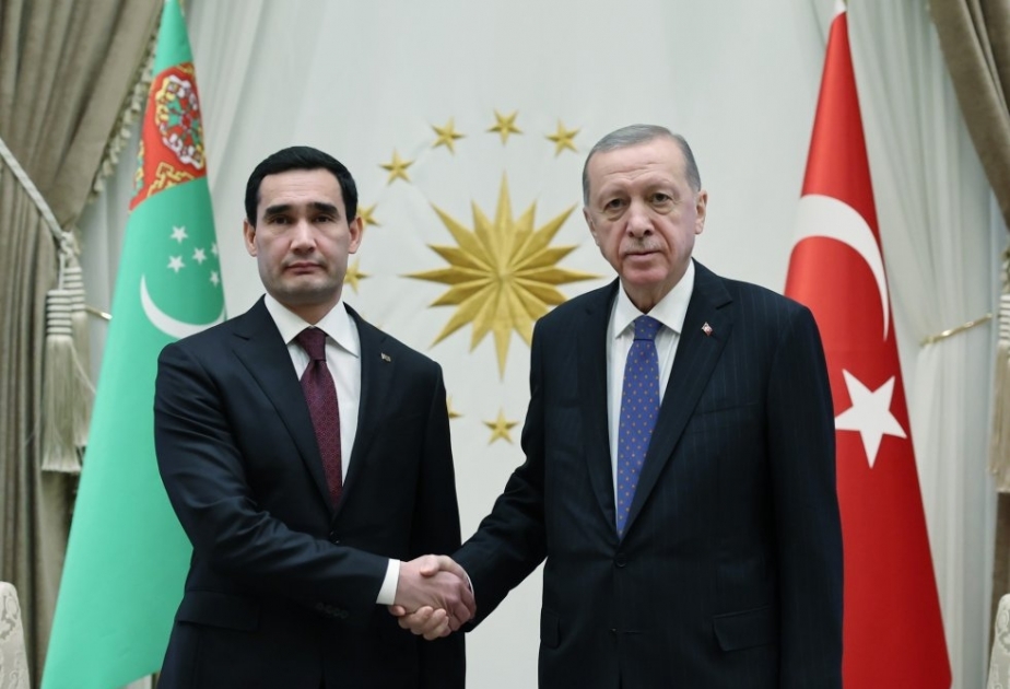 Berdiməhəmmədov Ərdoğana “Türkmənistanın fəxri ağsaqqalı” adı verib