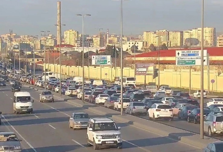 Paytaxtın bir sıra yollarında sıxlıq müşahidə edilir