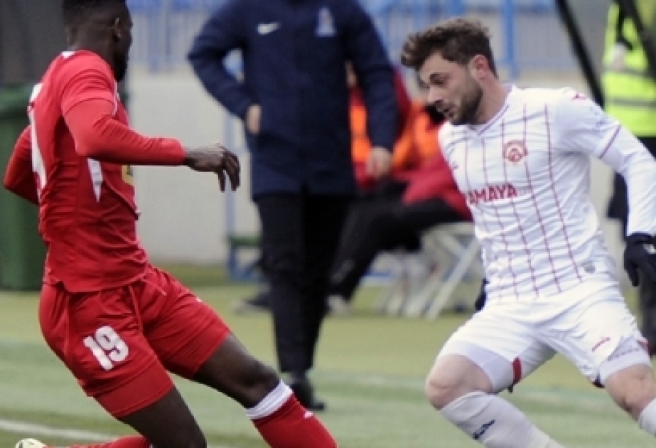 “Araz-Naxçıvan”ın futbolçusu Premyer Liqada yubiley oyununu keçirib
