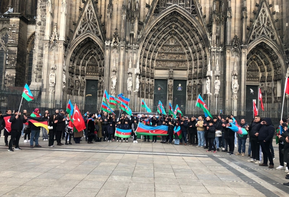 Rally commemorating 32nd anniversary of Khojaly genocide held in front of Cologne Cathedral
