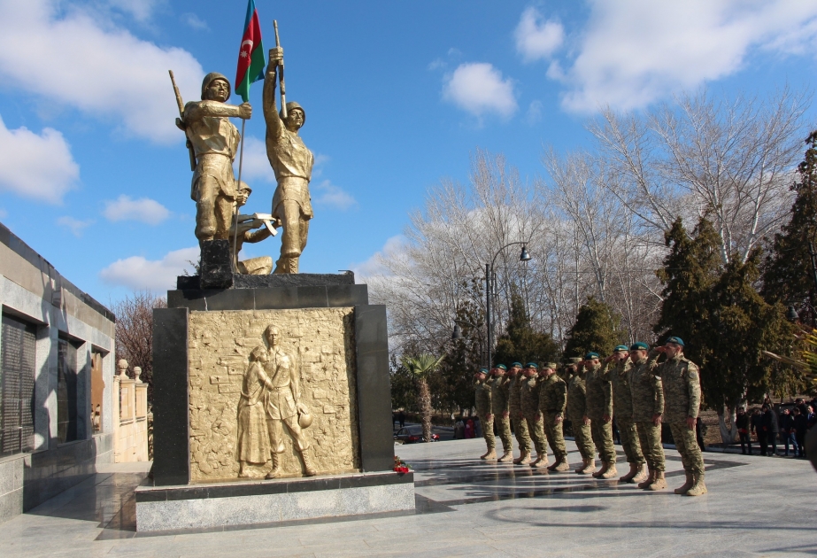 Xocalı faciəsi qurbanlarının xatirəsi Yevlaxda dərin hüznlə anılıb