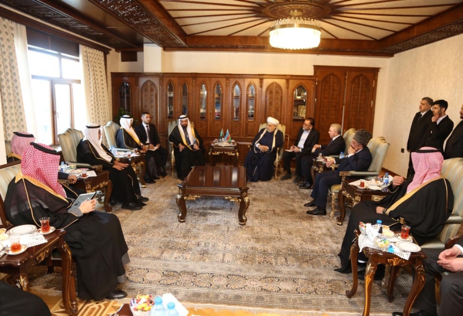 QMİ sədri Səudiyyə Ərəbistanı Krallığının Həcc və Ümrə naziri ilə görüşüb