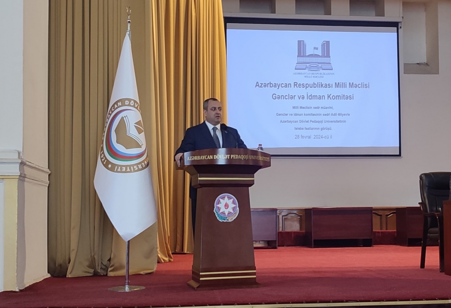Adil Əliyev: Gənclər layiqli vətəndaş olaraq həqiqətlərimizi dünyaya çatdırmalıdırlar