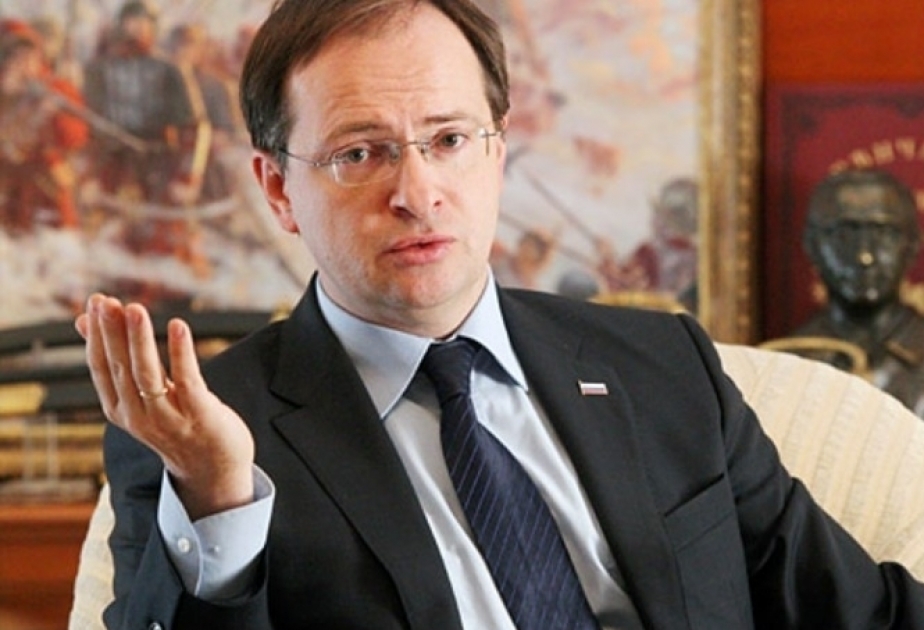 Le chef de la délégation russe aux pourparlers avec l'Ukraine se dit prêt à se rendre en Türkiye