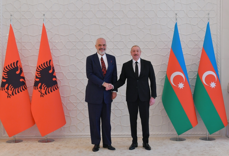 Azərbaycan Prezidenti İlham Əliyevin Albaniyanın Baş naziri Edi Rama ilə təkbətək görüşü olub  YENİLƏNİB 2 VİDEO