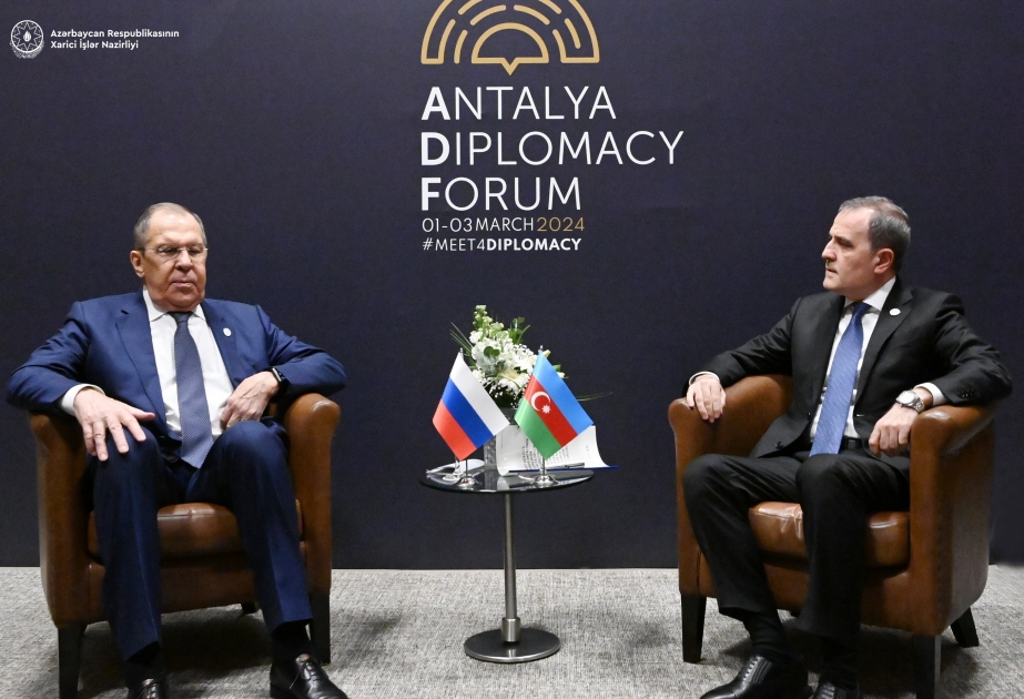 Azerbaijani, Russian FMs meet in Antalya