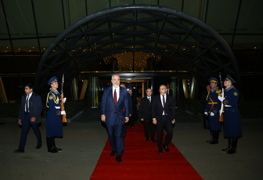 Le Premier ministre albanais Edi Rama termine sa visite de travail en Azerbaïdjan
