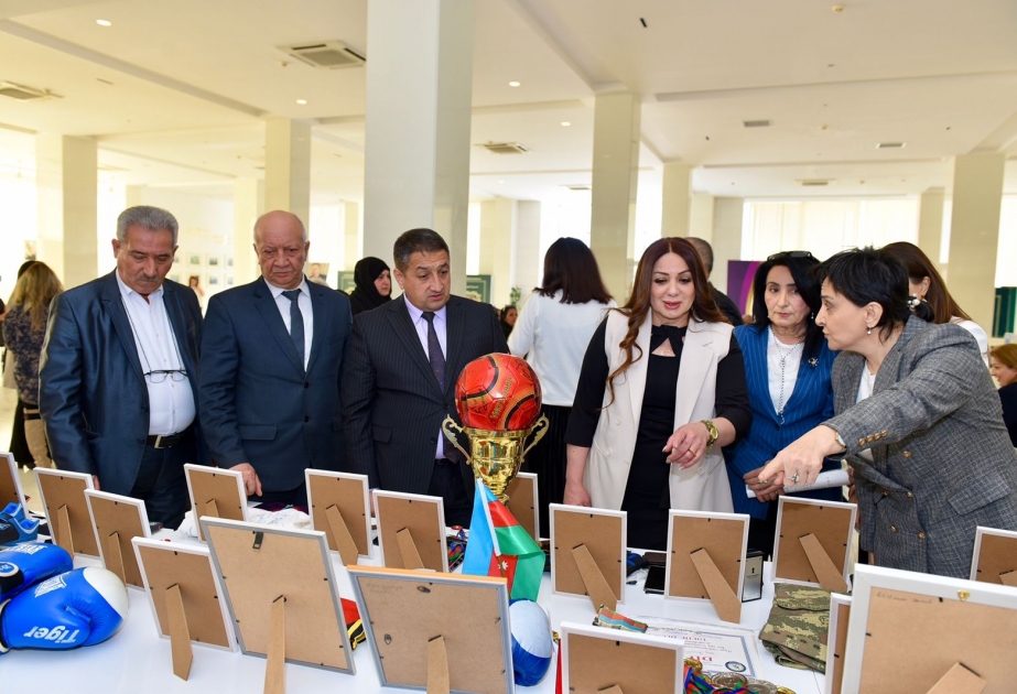 Vətən müharibəsi şəhidlərinə aid olan əşyaların sərgisi keçirilib