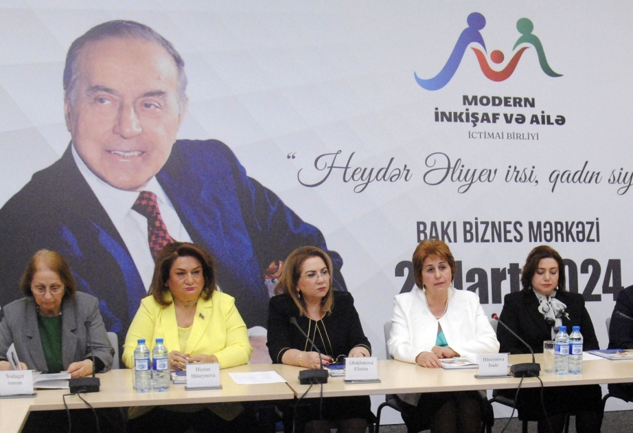 Bakıda “Heydər Əliyev irsi, qadın siyasəti” mövzusunda konfrans keçirilib