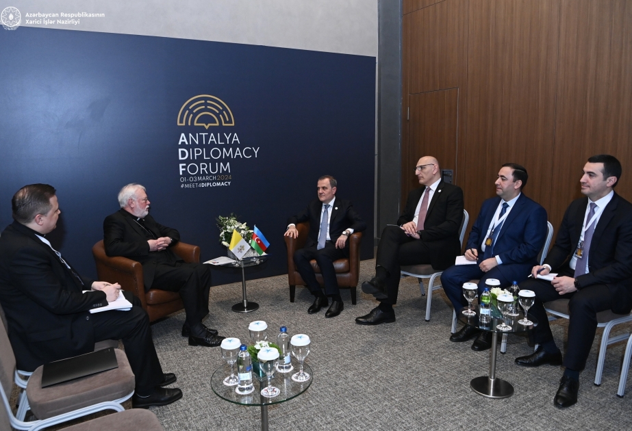 Le Secrétaire d'État du Saint-Siège informé de l'agenda de paix entre l'Azerbaïdjan et l'Arménie