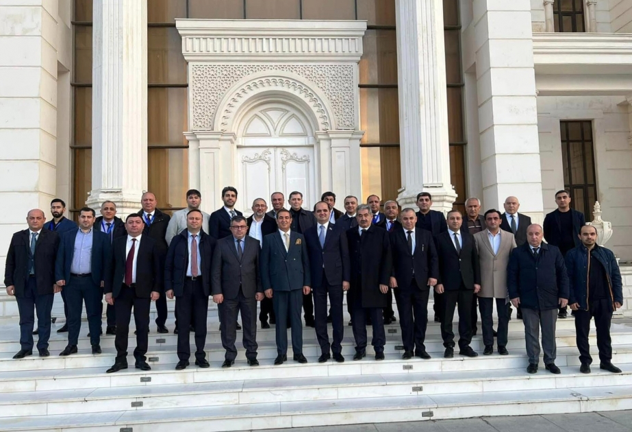 Sumqayıt həkimləri konfrans zamanı cərrahiyyə əməliyyatını birbaşa izləyiblər