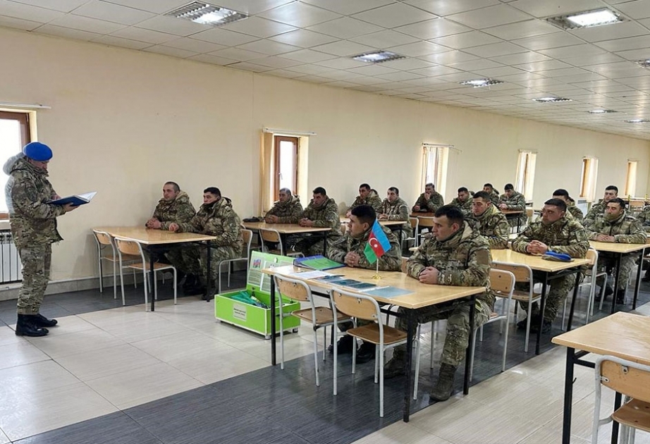 Azərbaycan Ordusunda hərbi qulluqçuların maarifləndirilməsi üçün tədbirlər davam etdirilir