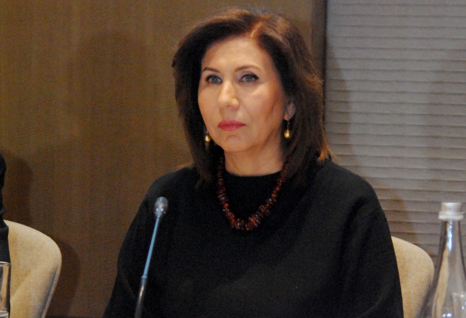 Bahar Muradova: “Zərif mühəndislər” layihəsi qızların təhsilinə xüsusilə dəstək olacaq