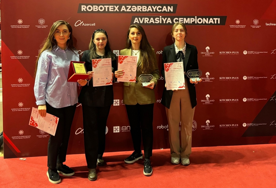 ADPU STEAM Mərkəzinin komandası “Robotex Azərbaycan”da I yerə çıxıb