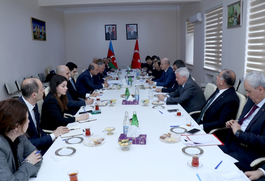 Türkiyənin Ali Təhsil Şurasının sədri Erol Özvar AzTU-da olub