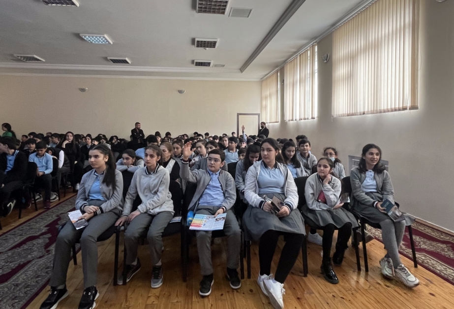 “Sağlam məktəbli” layihəsi davam edir