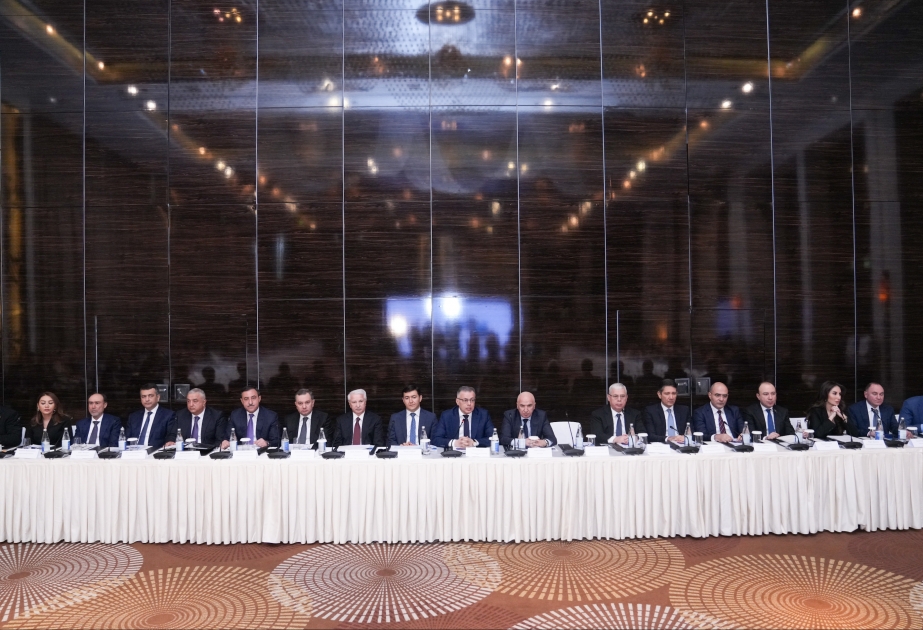 “Biznes mühitinin yaxşılaşdırılması üzrə iqtisadi islahatlar və müasir çağırışlar” mövzusunda konfrans keçirilib