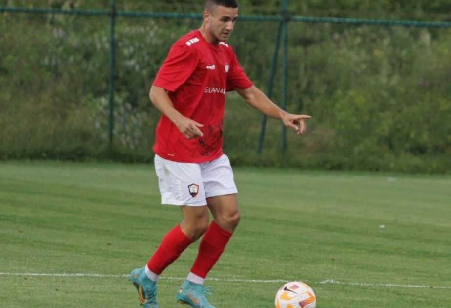 "Qəbələ" futbolçusu ilə yollarını ayırıb