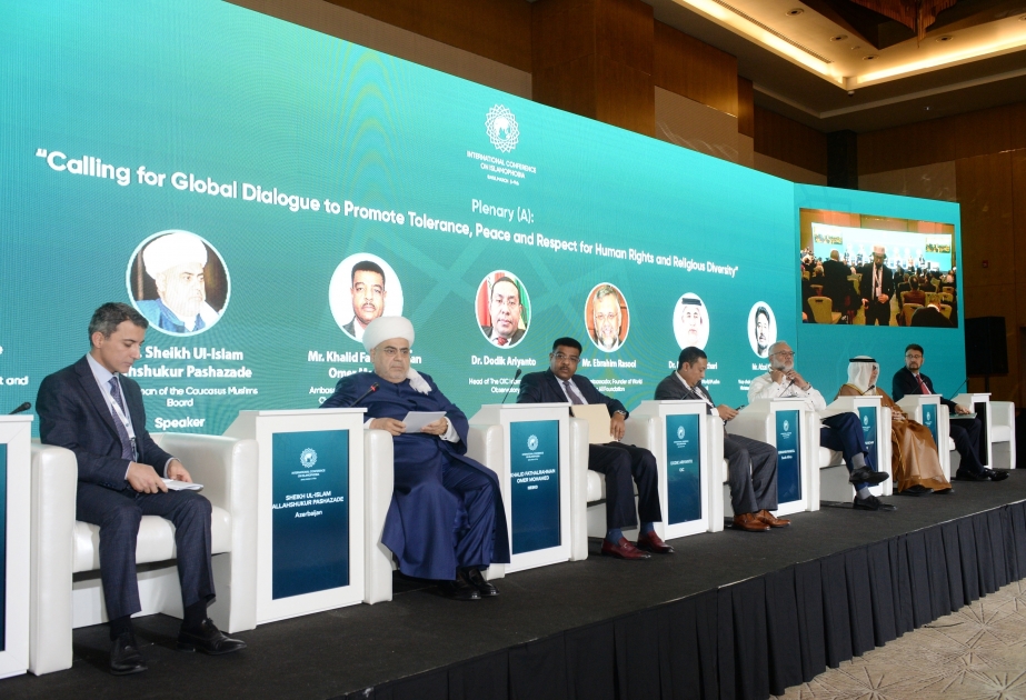 Baku-hosted international conference on tackling Islamophobia features plenary session