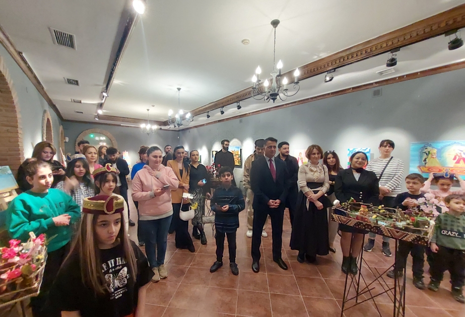 Tbilisidə azərbaycanlı qadınların rəsm və əl işlərindən ibarət sərgi açılıb