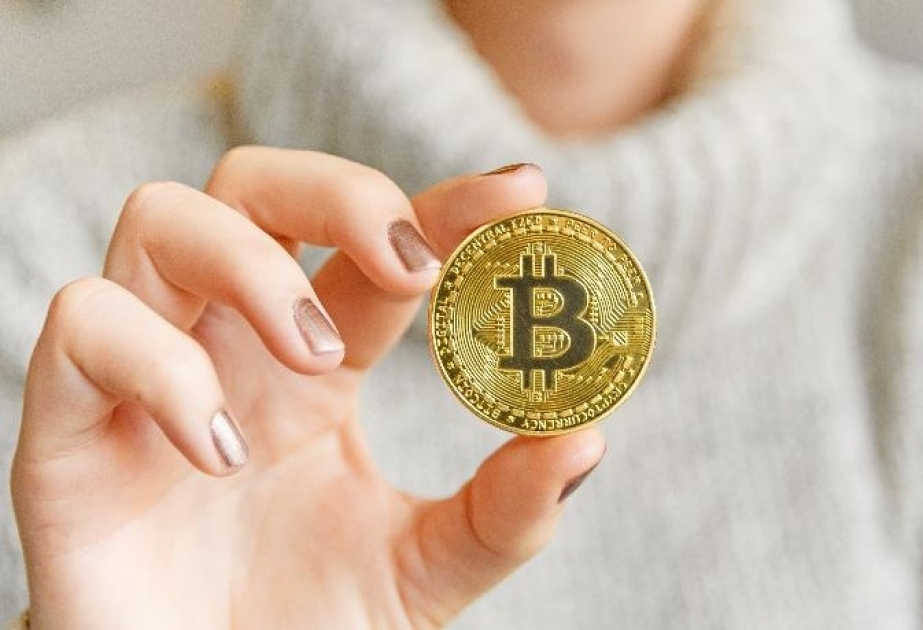 “Bitcoin” kriptovalyutasının qiyməti 70 min dollara yüksəlib