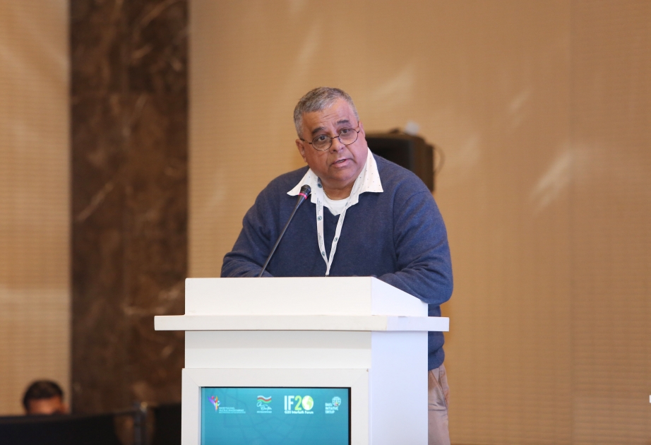 Sandev Hira: İrqçilik Qərb sivilizasiyalarında tarix boyu davam edən kolonializm sisteminin parçasıdır