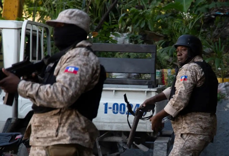Haitidə silahlı dəstələr prezident sarayına hücum ediblər