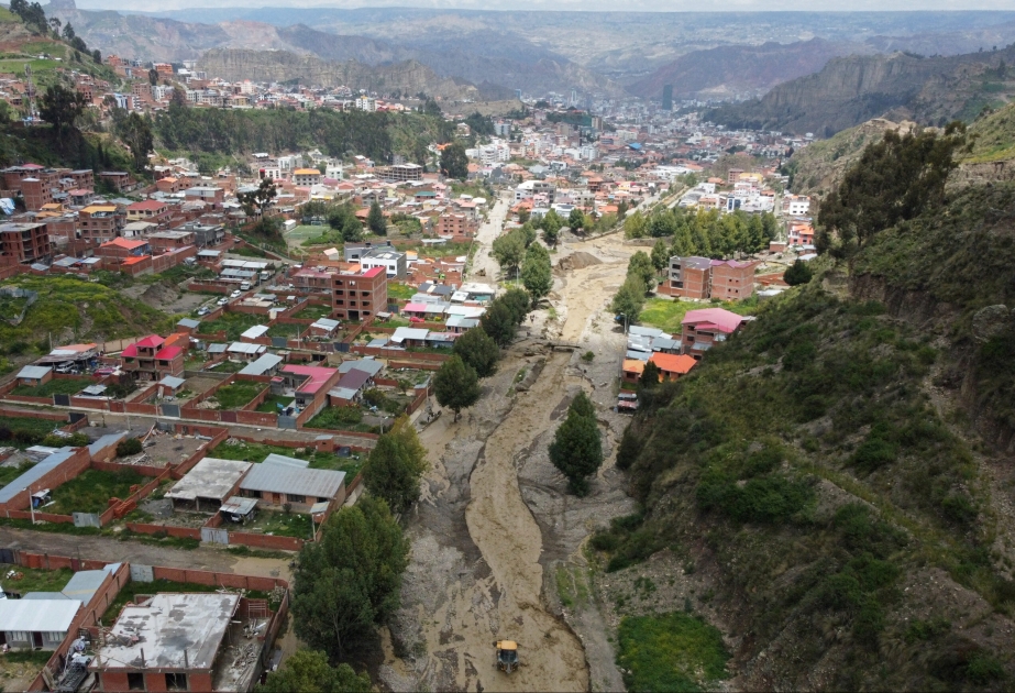 Boliviyanın paytaxtında fövqəladə vəziyyət rejimi elan edilib
