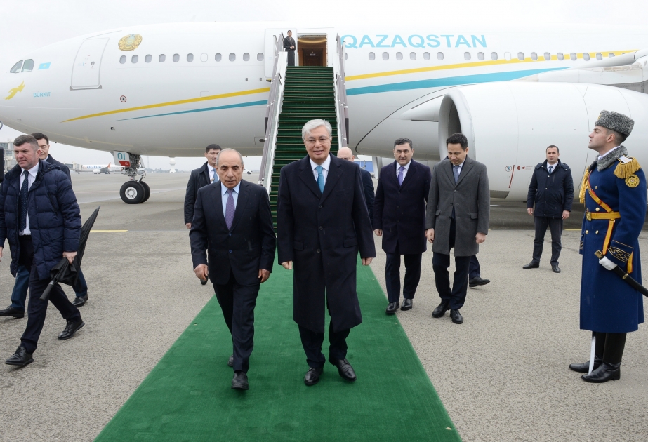 Qazaxıstan Prezidenti Kasım-Jomart Tokayev Azərbaycana dövlət səfərinə gəlib