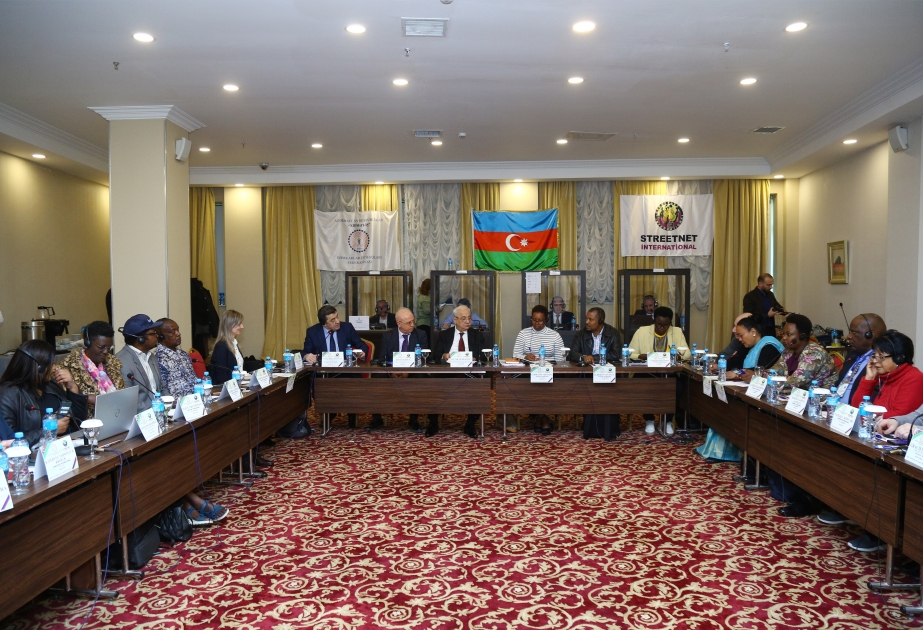 Bakıda küçə və bazar satıcılarının əmək hüquqlarının müdafiəsinə həsr olunan beynəlxalq tədbir keçirilib