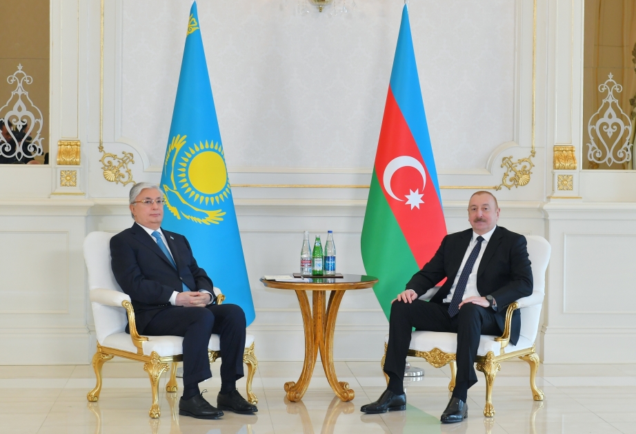 Präsidenten von Aserbaidschan und Kasachstan treffen sich in engem Kreis in Baku VIDEO