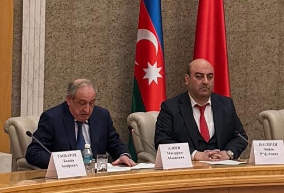Minskdə “Heydər Əliyevin həyatının 100 anı” kitabının təqdimatı olub
