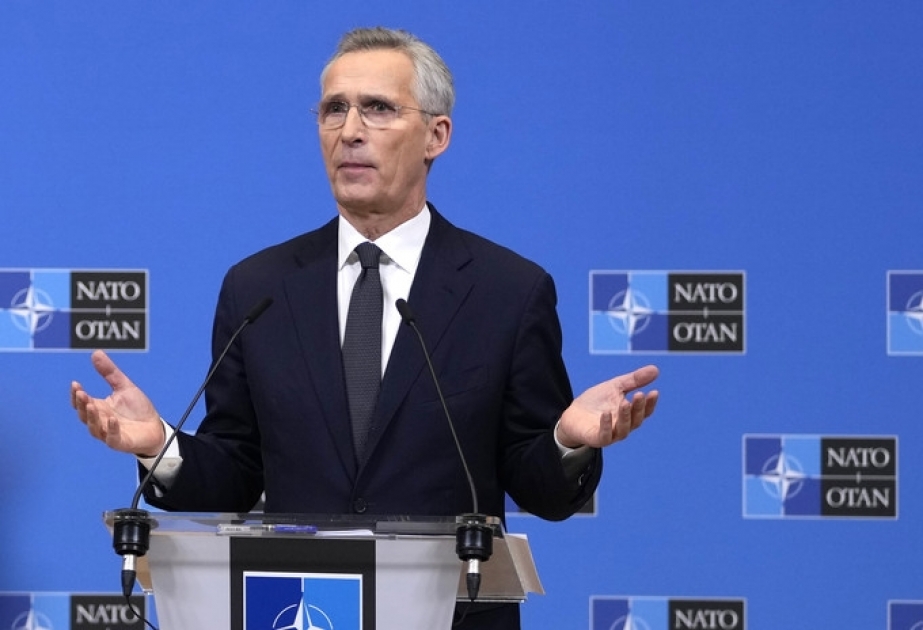 NATO-nun Baş katibi Makrona Ukrayna məsələsində müttəfiqlərlə məsləhətləşməyi tövsiyə edib