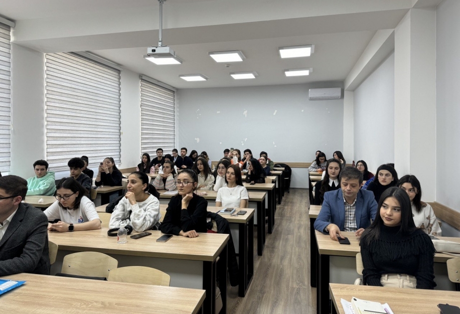 Турецкие профессора провели тренинг для студентов-журналистов БГУ