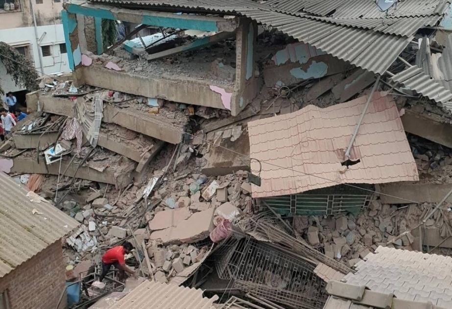Neuf morts dans l'effondrement d'un immeuble résidentiel au Pakistan