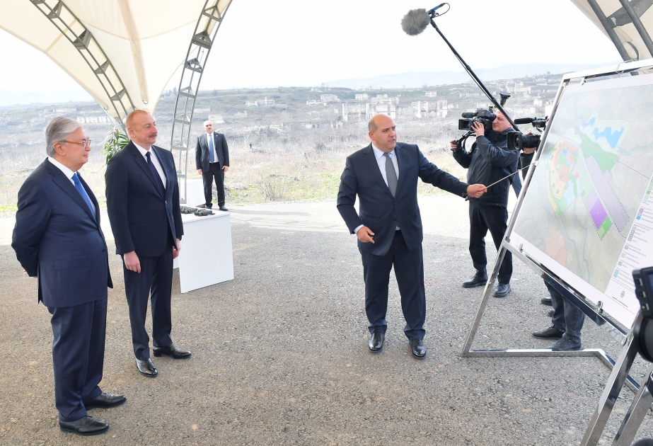 Les présidents azerbaïdjanais et kazakh prennent connaissance du plan général de la ville de Fuzouli  MIS A JOUR VIDEO