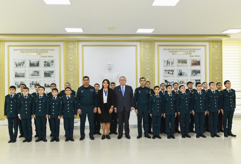 Fizika-riyaziyyat elmləri doktoru, professor Misir Mərdanov DSX Xüsusi Məktəbinin qonağı olub