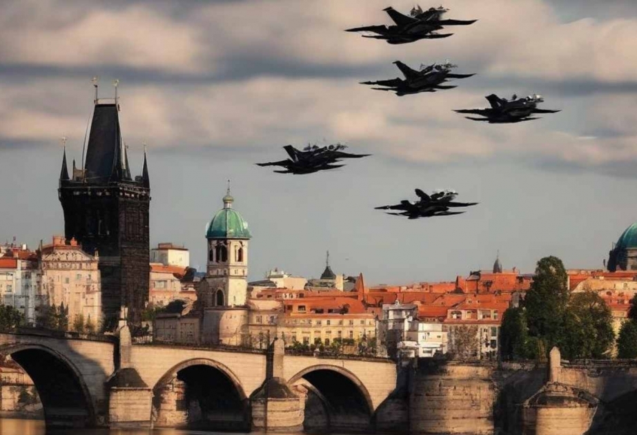 Çexiya NATO-ya üzvlüyünün 25 illiyini qırıcıların uçuşu ilə qeyd edib