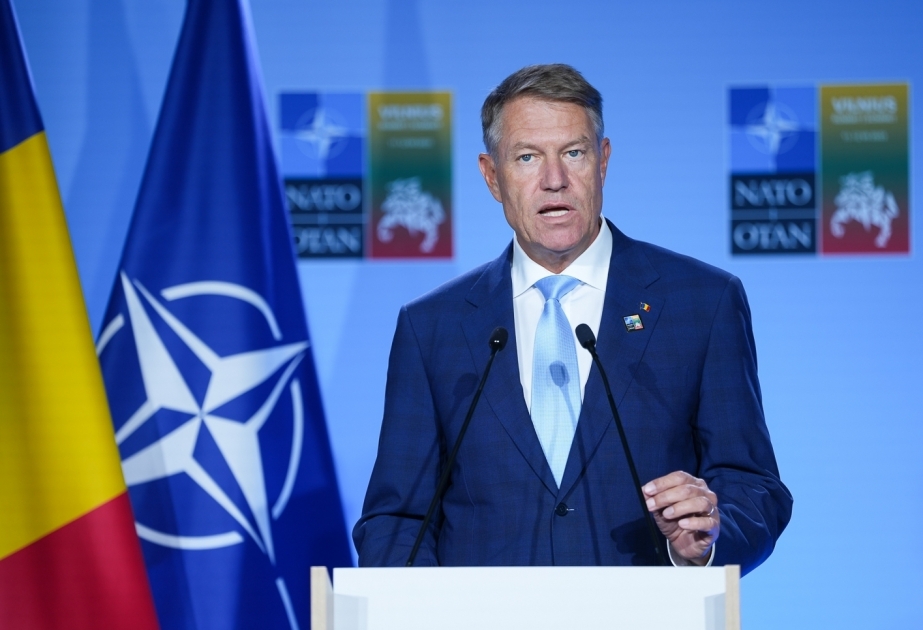 Le président roumain annonce sa candidature au poste de secrétaire général de l'OTAN