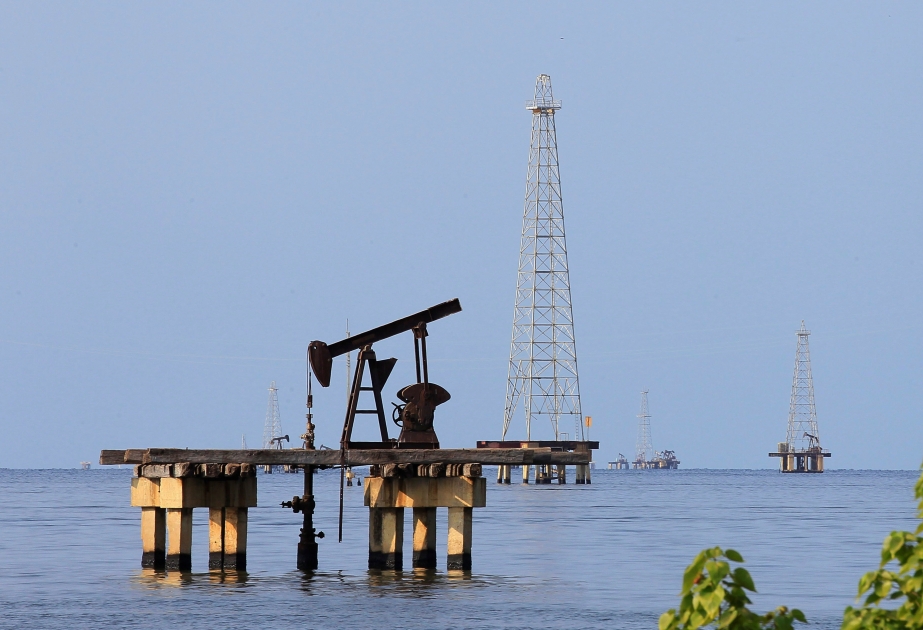Venesuelanın neft hasilatı ardıcıl üçüncü aydır yüksəlir
