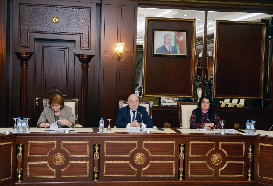 Milli Məclisin Əmək və sosial siyasət komitəsinin iclasında altı məsələ müzakirə edilib