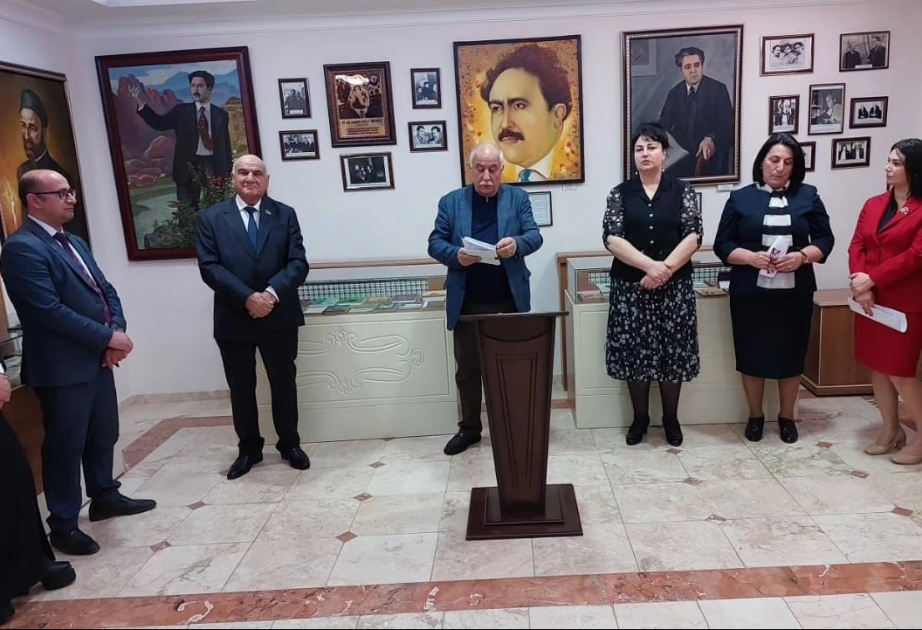 “Muxtariyyət dövründə Naxçıvan ədəbi mühiti” mövzusunda tədbir keçirilib