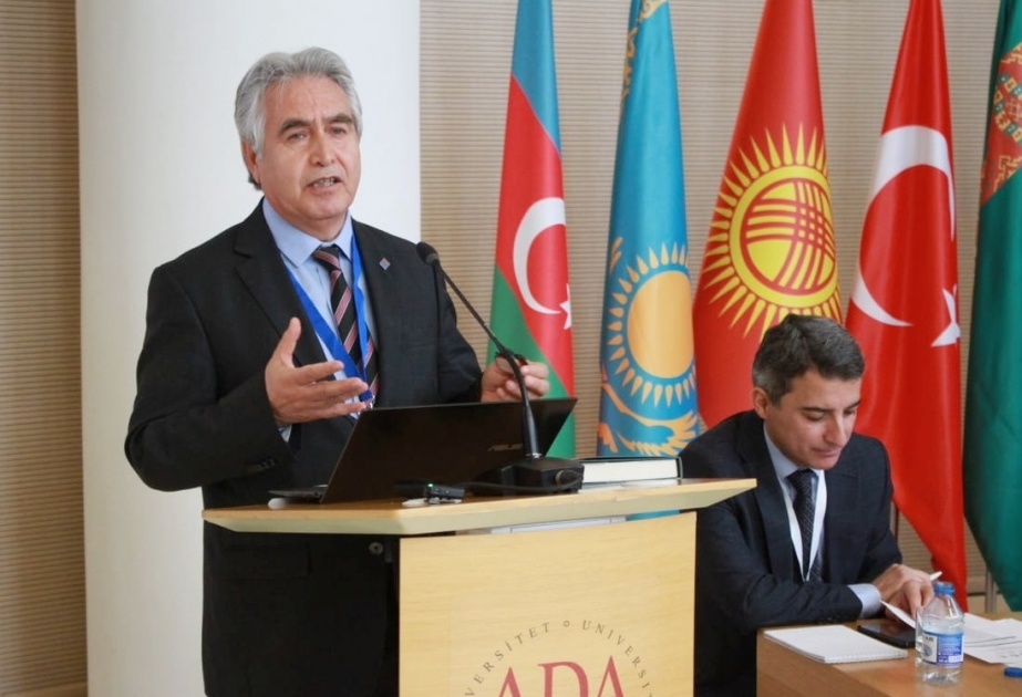 Professor Öcal Oğuz: Türkdilli xalqlar olaraq heç bir tərcüməçiyə ehtiyac olmadan ünsiyyət qurmağı bacarmalıyıq