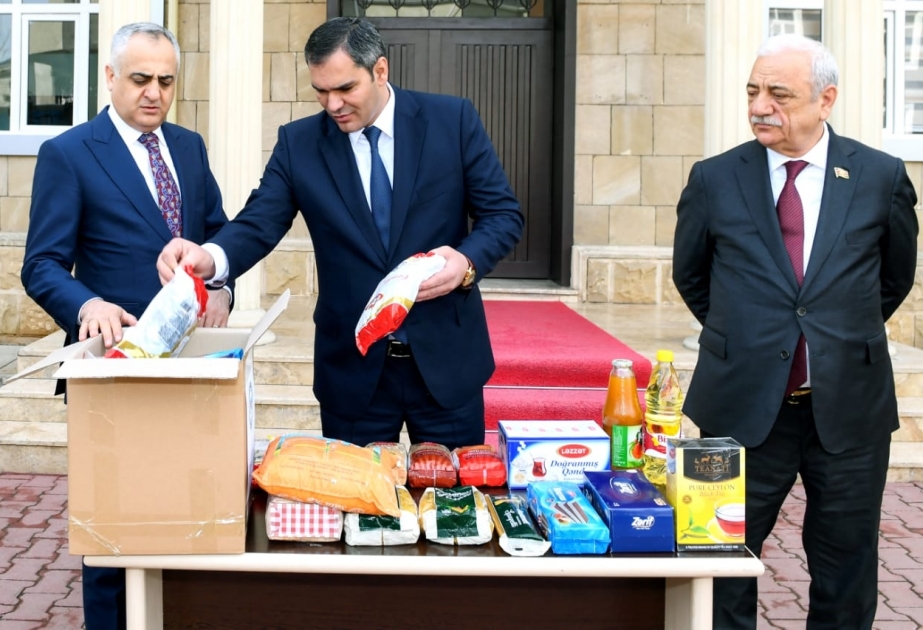 Naxçıvanda sosial qayğıya ehtiyacı olan 1200 ailəyə bayram sovqatı verilib
